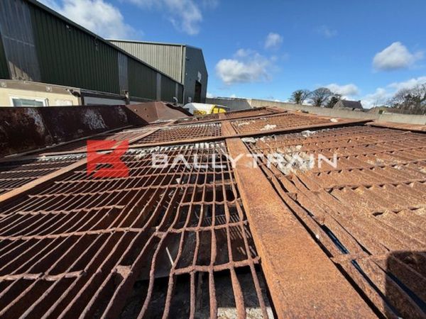 Mobile Feeder Conveyor (With Second Radial Conveyo 340375568