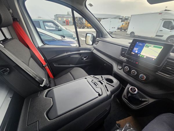 Renault Trafic Exclusive Carmen Red 150/170 HP 340984931