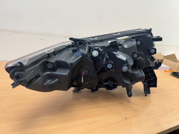 TOYOTA ALPHARD LEFT HEADLIGHT 344991805