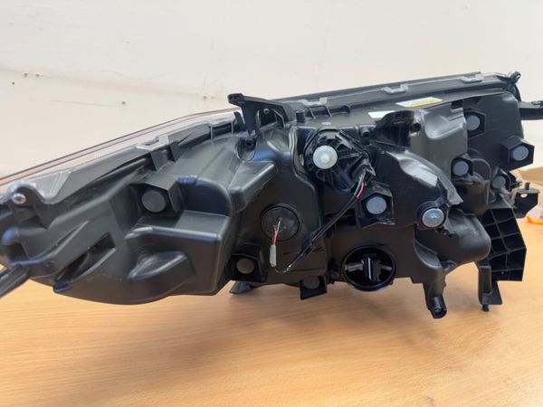 TOYOTA ALPHARD LEFT HEADLIGHT 344991808