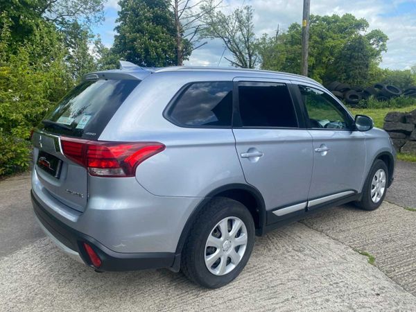 2017 Mitsubishi Outlander 2.2 Commercial DI-D 4 WD 348344563