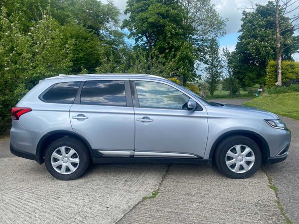 2017 Mitsubishi Outlander 2.2 Commercial DI-D 4 WD 348344564