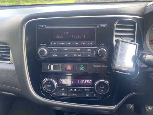 2017 Mitsubishi Outlander 2.2 Commercial DI-D 4 WD 348344572