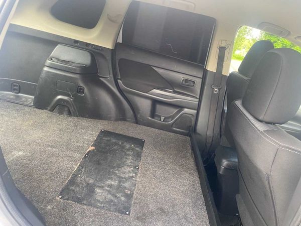 2017 Mitsubishi Outlander 2.2 Commercial DI-D 4 WD 348344575