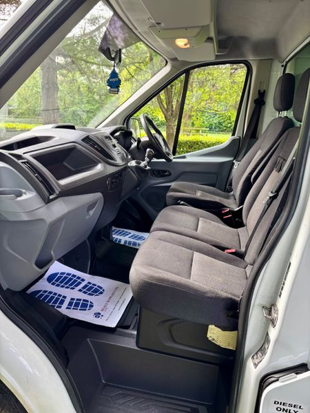 FORD TRANSIT BOX BODY 2017 DOE 5/26 351612320