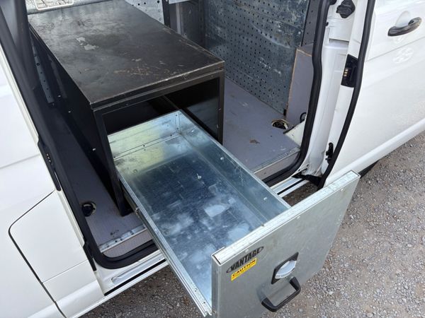 Volkswagen Transporter 352562023