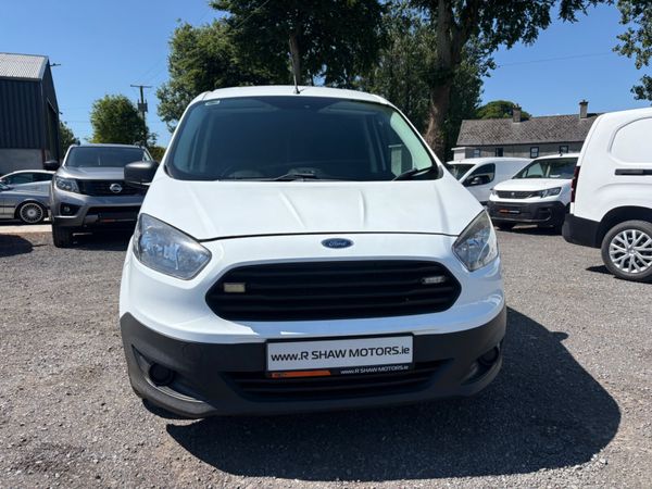 Ford Transit Courier 354549407