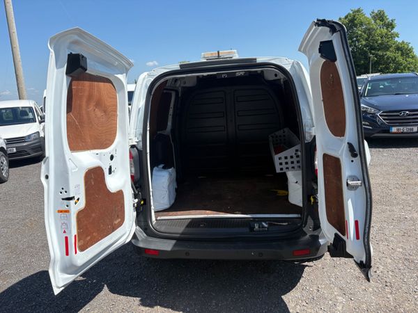 Ford Transit Courier 354549408