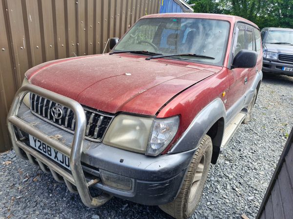 Toyota landcruiser 96 to 03 breaking for parts 354531502