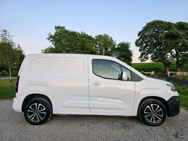 Now Reserved 354760965