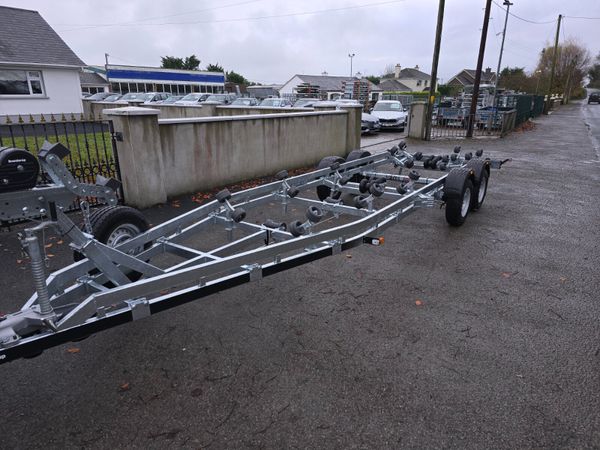 Boat Trailers 355787708