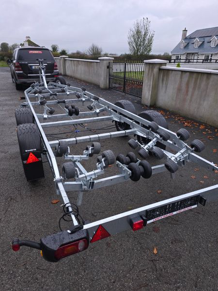Boat Trailers 355787711
