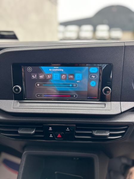 2023 Volkswagen Caddy - 122 Bhp 355713567