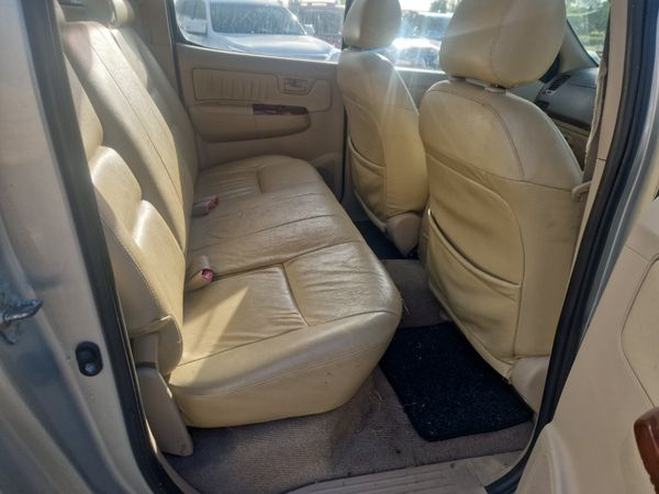 Toyota Hilux 3.0 D4D 355901140