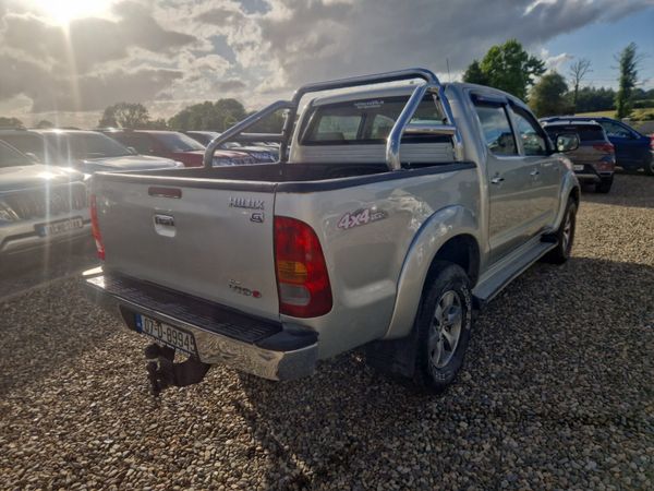 Toyota Hilux 3.0 D4D 355901145