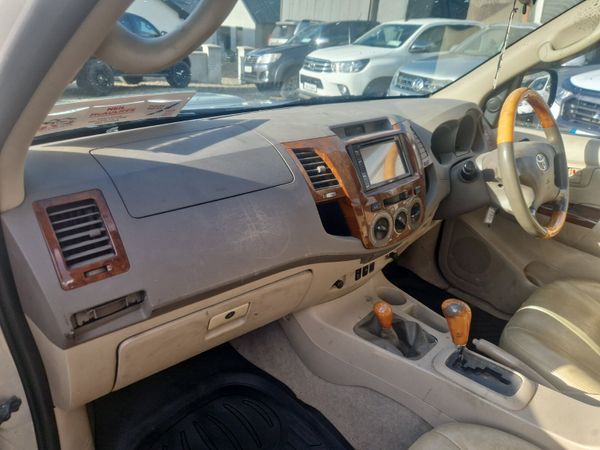 Toyota Hilux 3.0 D4D 355901110