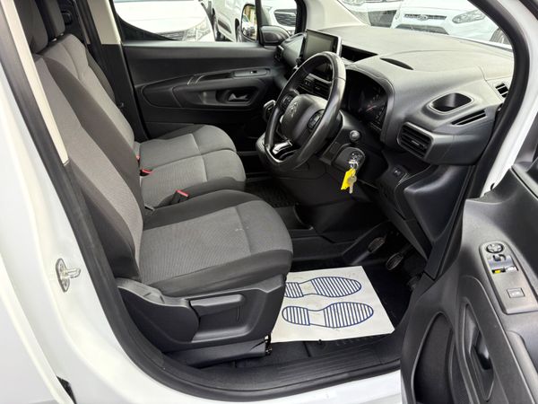 Citroen Berlingo Maxi LWB 356674349