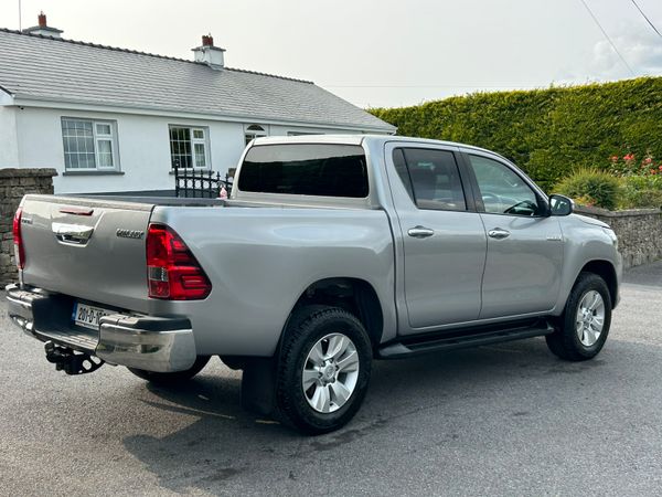 2020 Toyota Hi Lux SR5 2.4 D4D 356795105