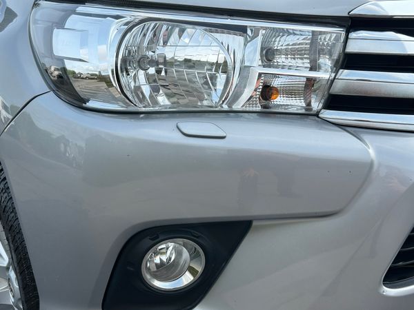 2020 Toyota Hi Lux SR5 2.4 D4D 356795127