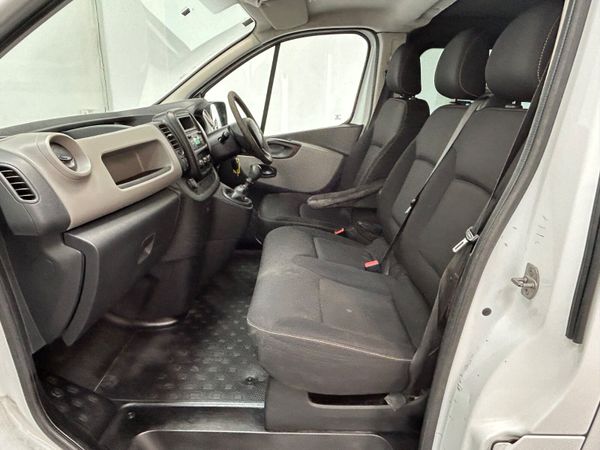 161 RENAULT TRAFFIC CREWCAB -7 SEATS - 356711352