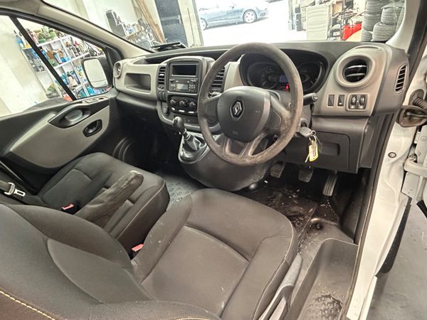 161 RENAULT TRAFFIC CREWCAB -7 SEATS - 356711357