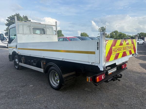 Nissan NV400 2017 357992623