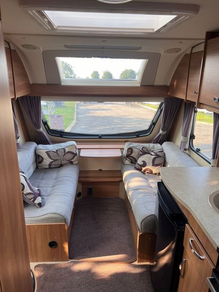 ✨STUNNING SWIFT ACE ENVOY 4 BERTH FIXED BED✨ 358173655