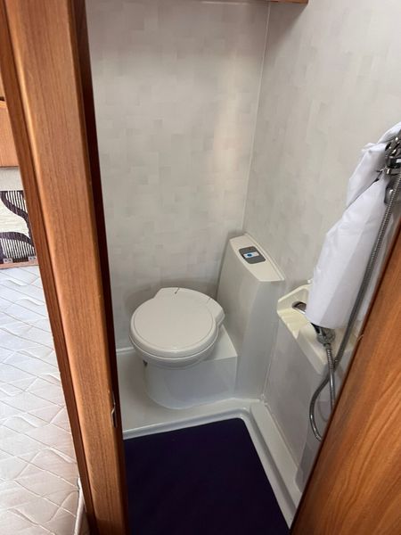 ✨STUNNING SWIFT ACE ENVOY 4 BERTH FIXED BED✨ 358173689