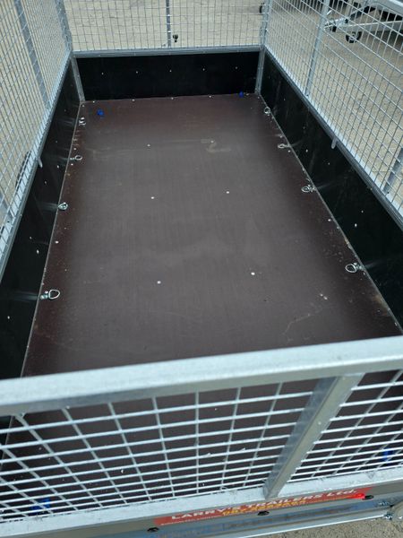 10x5 Trailer 359196739