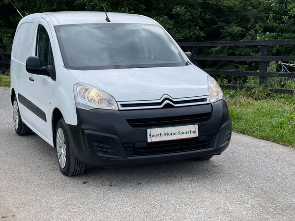162 Citroen Berlingo Eneterprise Spotless***** 359687440