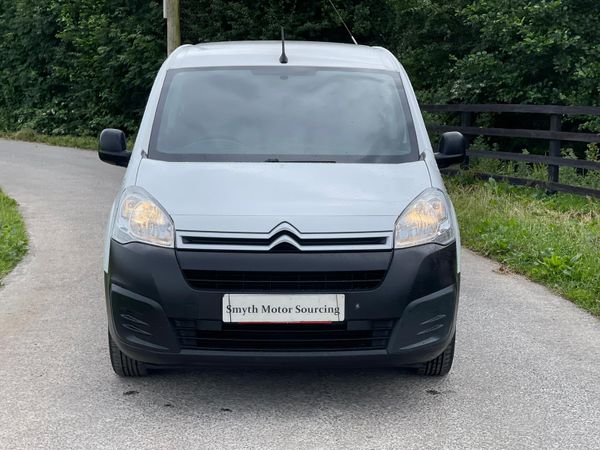 162 Citroen Berlingo Eneterprise Spotless***** 359687442
