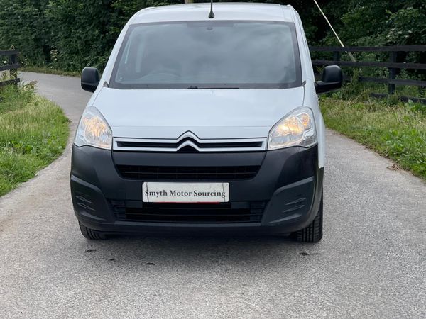 162 Citroen Berlingo Eneterprise Spotless***** 359687443
