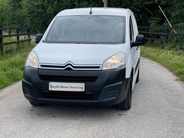 162 Citroen Berlingo Eneterprise Spotless***** 359687444