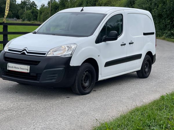 162 Citroen Berlingo Eneterprise Spotless***** 359687448