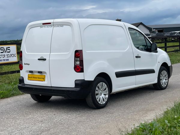 162 Citroen Berlingo Eneterprise Spotless***** 359687458