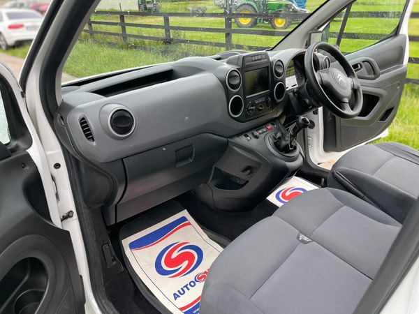 162 Citroen Berlingo Eneterprise Spotless***** 359687464