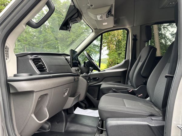 2022 Ford Transit 17 Seat (LIKE NEW) only 34,000km 360258948