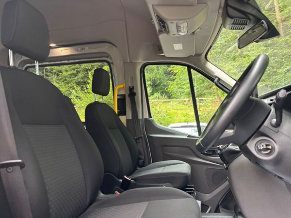 2022 Ford Transit 17 Seat (LIKE NEW) only 34,000km 360258967