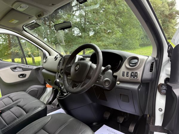 Renault Trafic 2019 SL27 Low KM 361183440