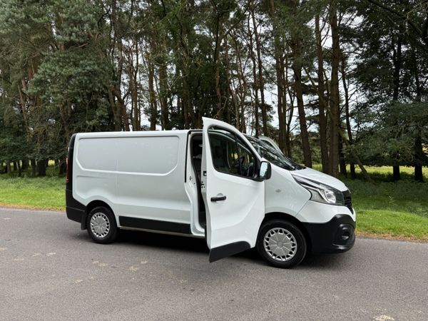 Renault Trafic 2019 SL27 Low KM 361183461