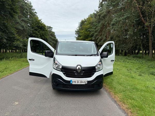 Renault Trafic 2019 SL27 Low KM 361183462
