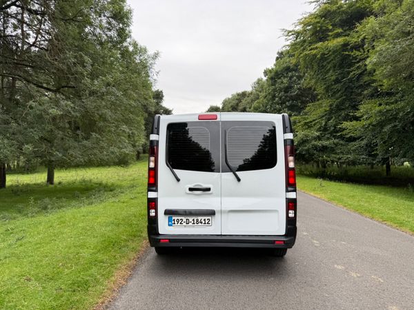 Renault Trafic 2019 SL27 Low KM 361183431