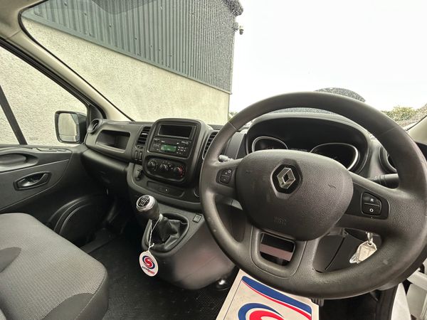 2021 Renault Trafic 2.0L - 120 Bhp / Lwb 361483021