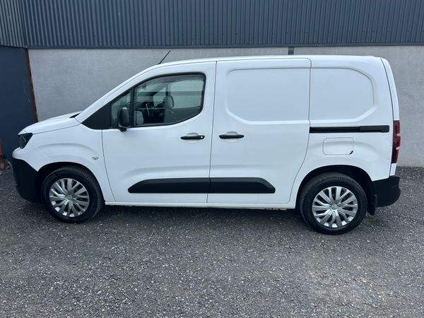 2019 Peugeot Partner ' Air con / Low kms 362098157