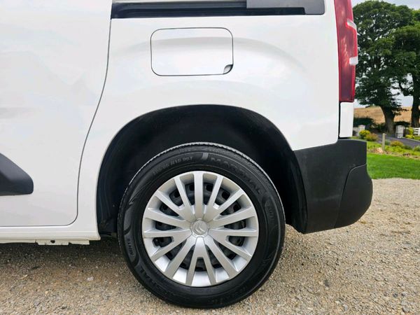 2021 Citroën Berlingo 362281832