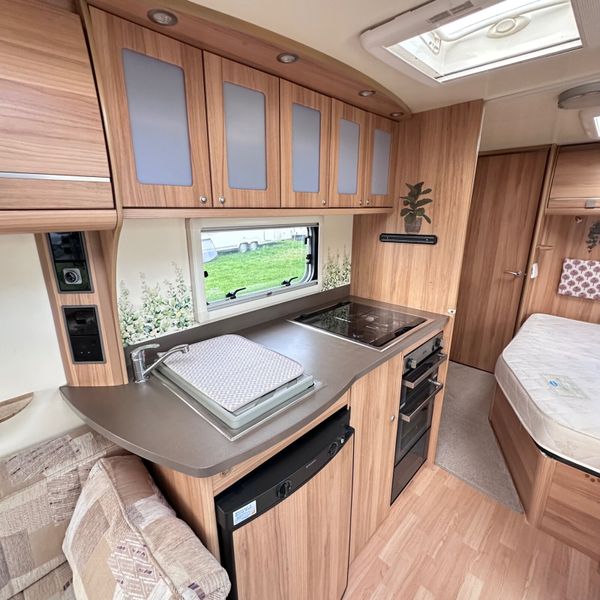 ✨STUNNING BAILEY PEGASUS 4 BERTH FIXED BED✨ 362218866