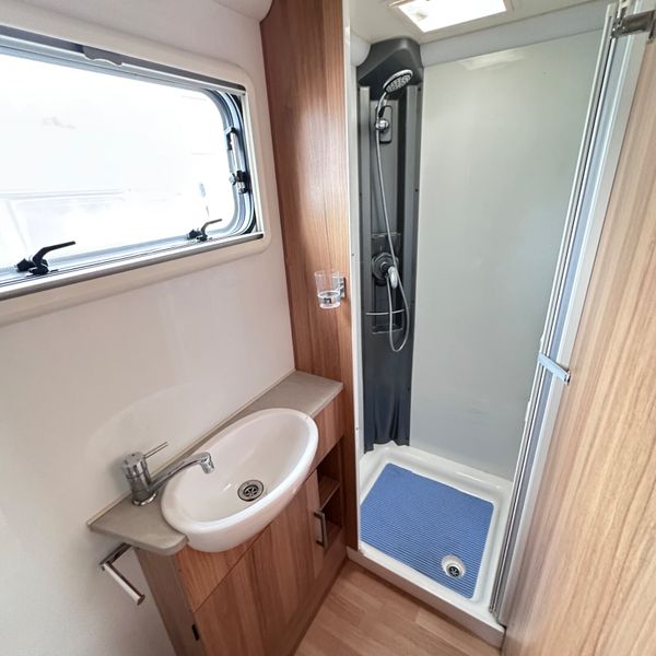 ✨STUNNING BAILEY PEGASUS 4 BERTH FIXED BED✨ 363013348