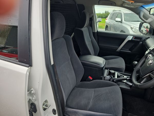 Toyota Land Cruiser GX LWB 204Bhp 363135314