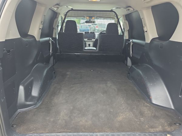 Toyota Land Cruiser GX LWB 204Bhp 363135321