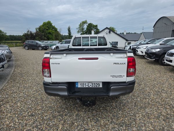 Toyota Hilux Single Cab 363135774
